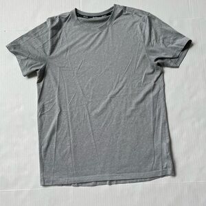 Reebok t-shirt